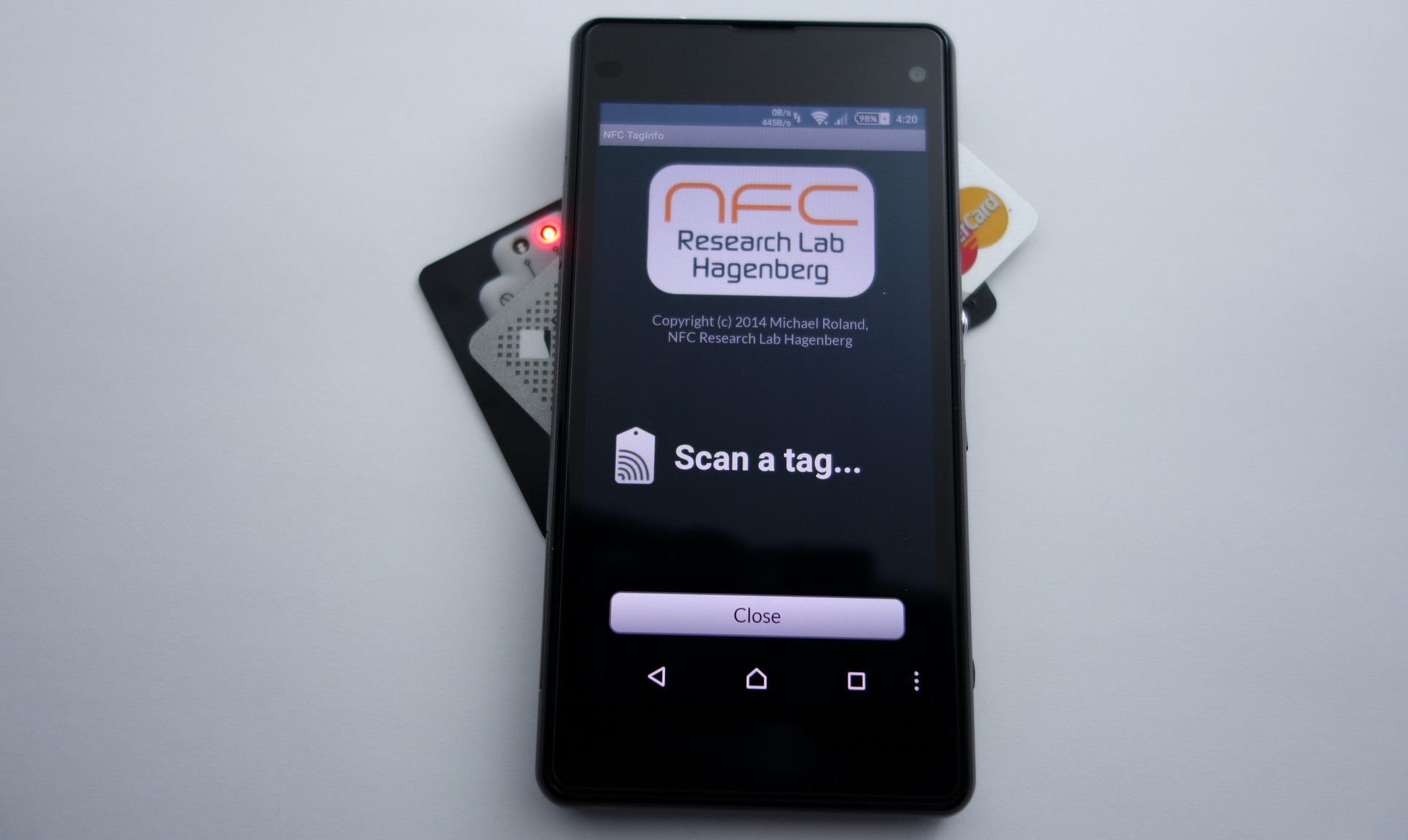 Armourcard Active Jamming an NFC card