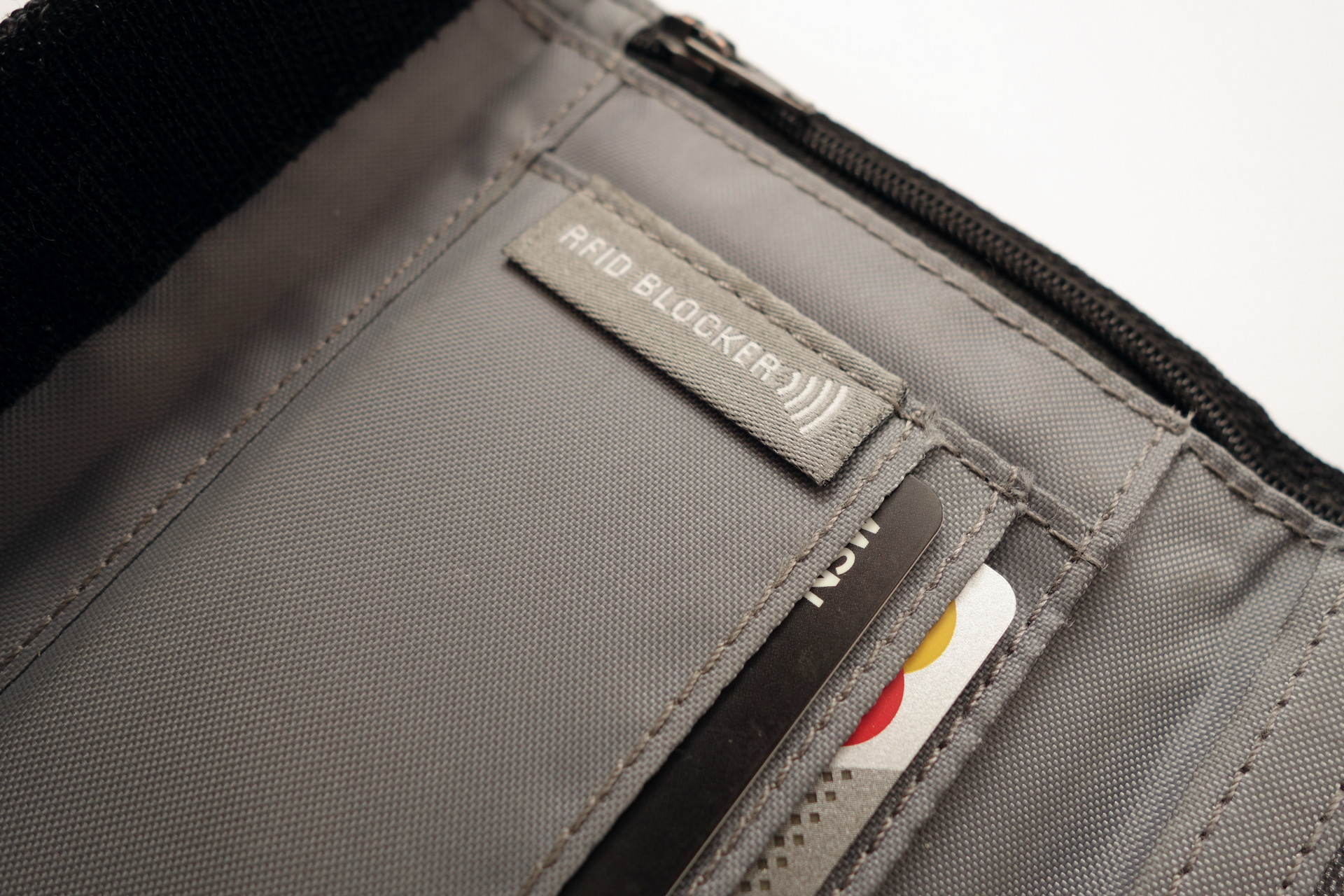 Eagle Creek RFID International Wallet